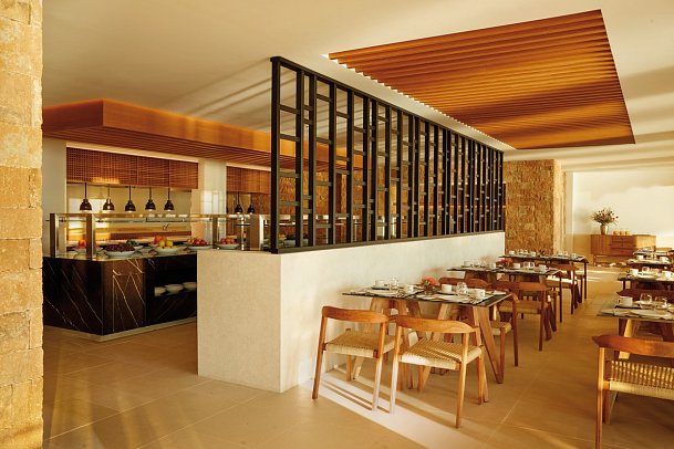 Elix, Mar-Bella Collection