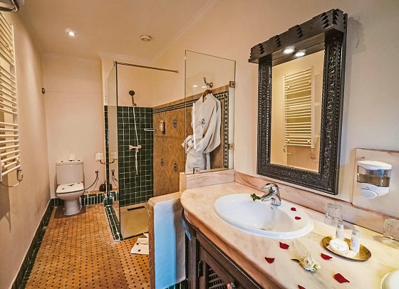 Riad Les Borjs de la Kasbah - Wohnbeispiel Bad Premium (Zimmercodierung DM1)