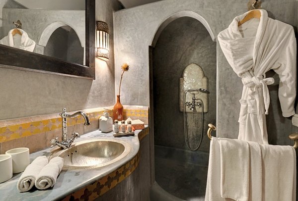 Angsana Heritage Collection Marrakesch Riads - Wohnbeispiel Bad (Zimmercodierungen DD1, DD2, DD3 & DD4)