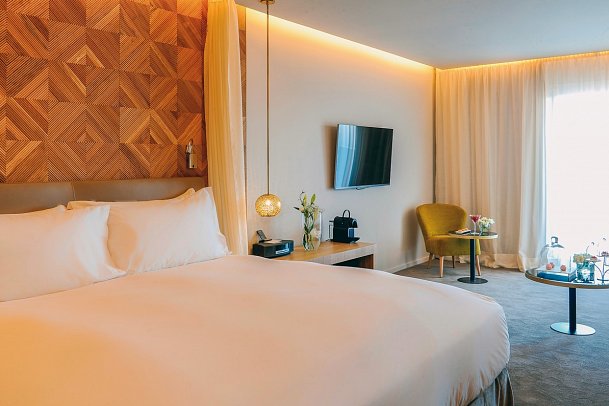 Sofitel Marrakech Lounge & Spa / Sofitel Palais Imperial - Wohnbeispiel Juniorsuite Poolblick (Lounge & Spa) (Zimmercodierung JBP)