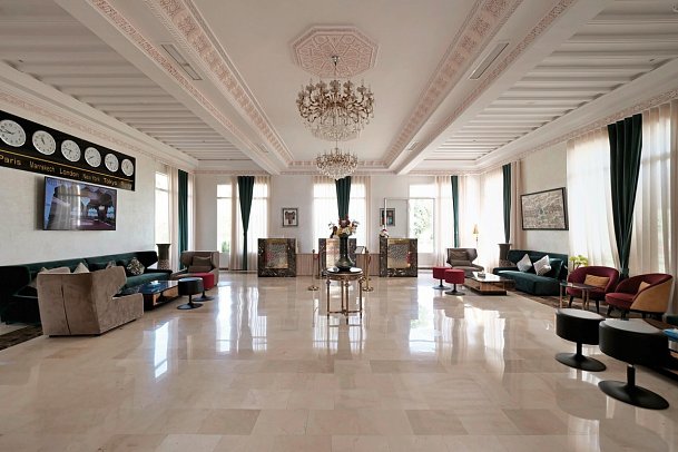El Olivar Palace