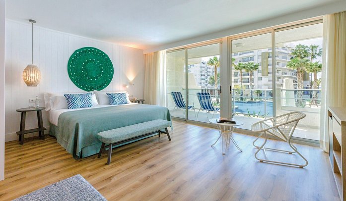 Blaumar Hotel - Wohnbeispiel Suite Poolblick (Zimmercodierung WBP)