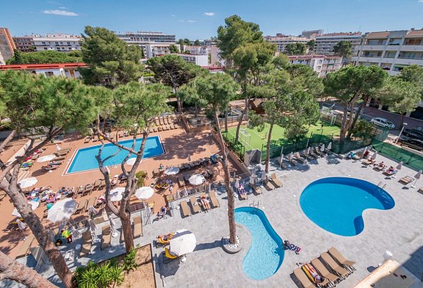 Golden Port Salou & Spa - Blickbeispiel Familienzimmer Poolblick (Zimmercodierung F1P)