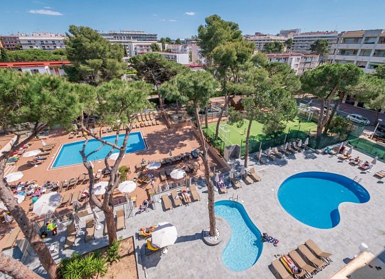 Golden Port Salou & Spa - Blickbeispiel Familienzimmer Poolblick (Zimmercodierung F1P)