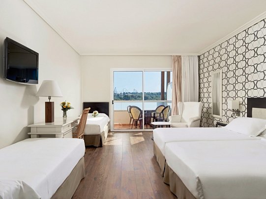 H10 Salauris Palace - Wohnbeispiel Familienzimmer (Zimmercodierung FB1)