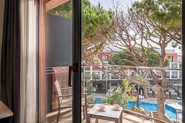 Estival Centurión - Blickbeispiel Juniorsuite Poolblick oder Meerblick (Zimmercodierung JBP)