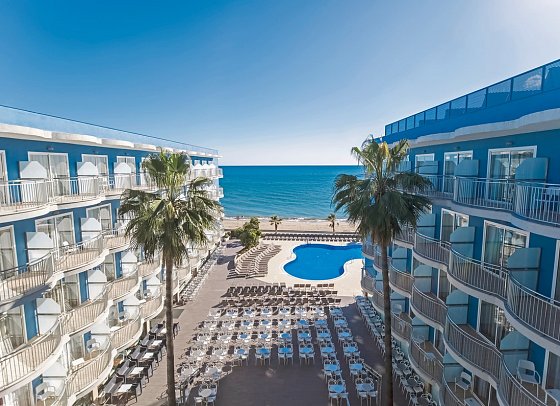 Hotel Augustus - Wohnbeispiel Doppelzimmer Poolblick (Zimmercodierung DGP)