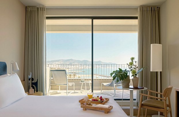 ME Sitges Terramar - Wohnbsp. Doppelzimmer Superior ME seitl. Meerblick (Zimmercodierung DSN)