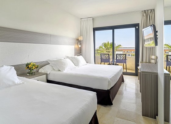 H10 Cambrils Playa - Wohnbeispiel Doppelzimmer Poolblick (Zimmercodierung D1P)