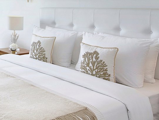 Grecotel Lux Me Dama Dama - Wohnbeispiel Doppelzimmer Guestroom Gartenblick (Zimmercodierung DBG)