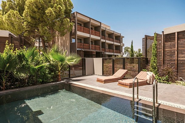 Cook's Club Ialysos Rhodes - Wohnbeispiel Suite Swim-Up (Zimmercodierung WBQ)