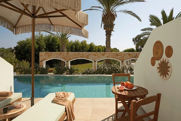 Absolute Kiotari Resort - Wohnbeispiel Doppelzimmer Superior Gemeinschaftspool (Zimmercodierung DS1)