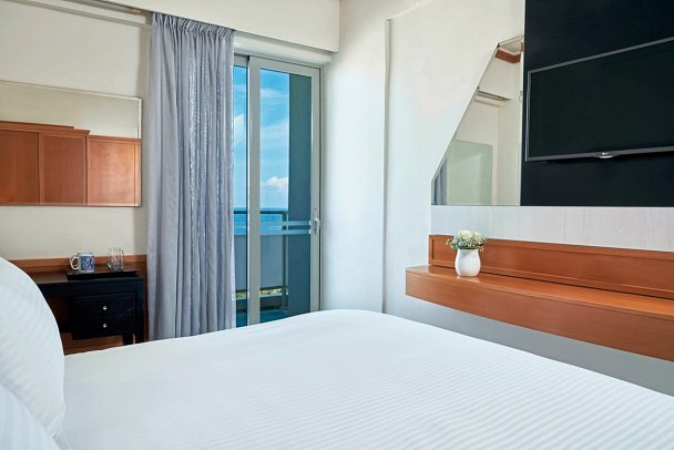 Aquamare City Beach - Wohnbeispiel Doppelzimmer Superior seitl. Meerblick (Zimmercodierung DSN)