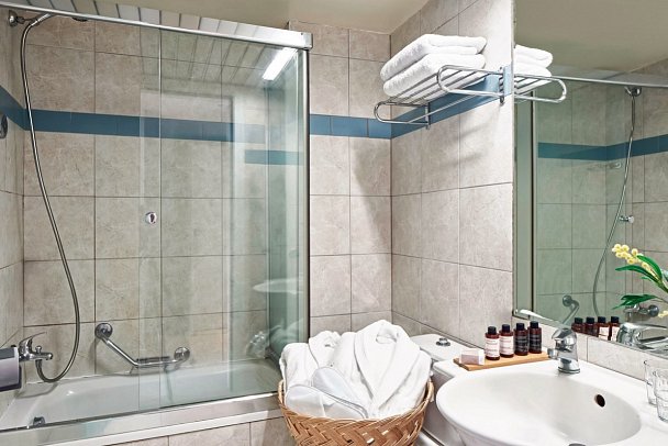 Aquamare City Beach - Badbeispiel Suite (Zimmercodierung WB1)