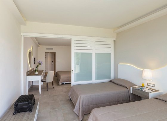 Rodos Princess Beach Resort & Spa - Wohnbeispiel Familienzimmer Superior Meerblick (Zimmercodierung FSM)