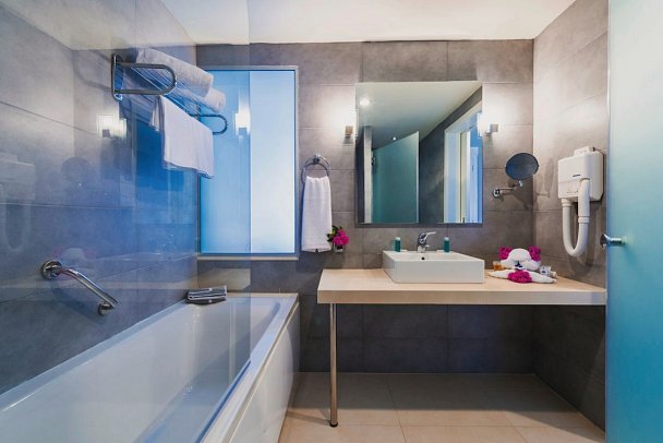 Lindos White Hotel & Suites - Badbeispiel (Zimmercodierungen W1P & W1M)