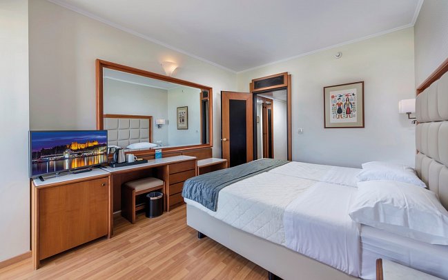 Apollo Beach - Wohnbeispiel Doppelzimmer seitl. Meerblick (Zimmercodierung D1N)