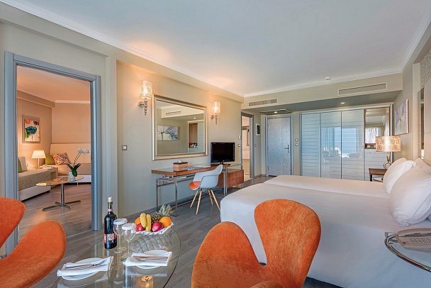 Atrium Platinum - Wohnbeispiel Superior Familien Suite Meerblick (Zimmercodierung WIM)