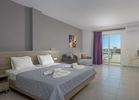 Stafilia Beach - Wohnbeispiel Doppelzimmer seitlicher Meerblick (Zimmercodierung D1N)