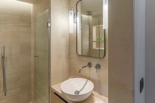 Rodos Park - Badbeispiel Doppelzimmer Superior (Zimmercodierung DS1)