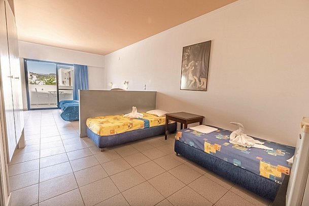 Danae - Wohnbeispiel Familienzimmer (Zimmercodierung FB1)