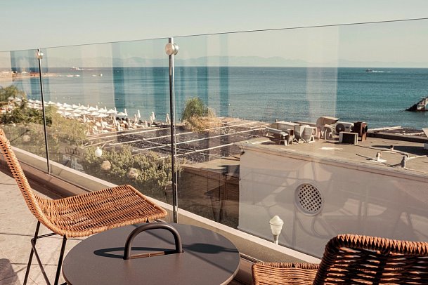 More Meni City Beach Rhodes