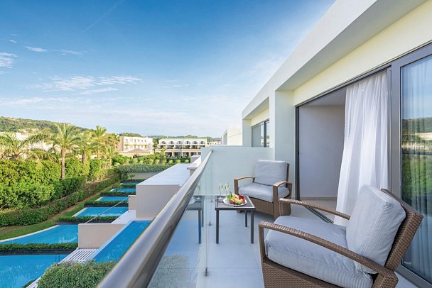 The Ixian Grand & All Suites - Wohnbeispiel Doppelzimmer Premium Gartenblick (Zimmercodierung DMG)