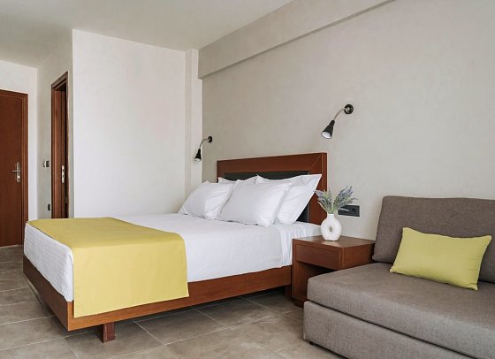 Amphitryon City Hotel - Wohnbeispiel Dreibettzimmer Landblick (Zimmercodierung TBL)