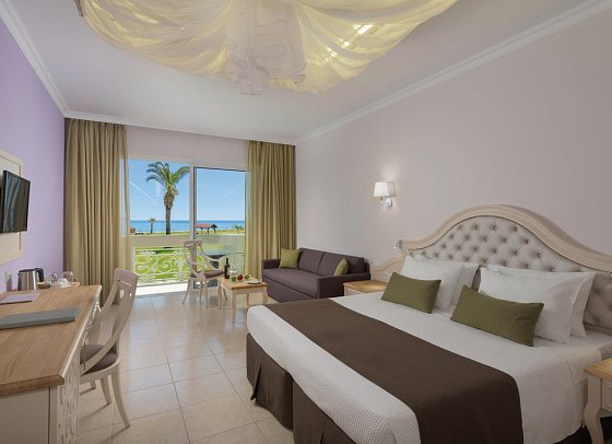 Rodos Palladium Leisure & Wellness - Wohnbeispiel Familienzimmer Deluxe Meerblick (Zimmercodierung FDM)