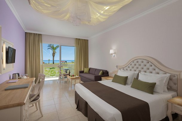 Rodos Palladium Leisure & Wellness - Wohnbeispiel Familienzimmer Deluxe Meerblick (Zimmercodierung FDM)