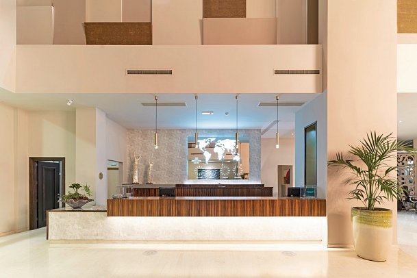 Kresten Royal Euphoria Resort