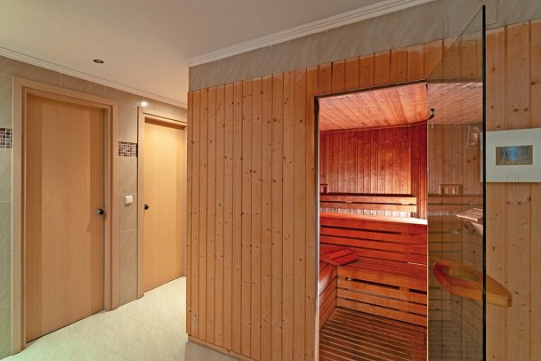 Kresten Royal Euphoria Resort