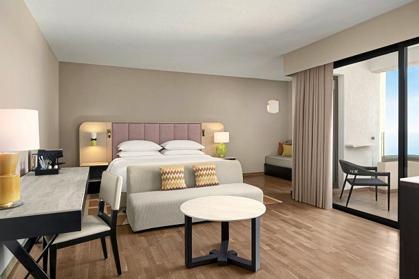 Sheraton Rhodes Resort - Wohnbeispiel Juniorsuite Meerblick (Zimmercodierung J1M)