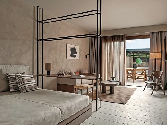 Aulus Lindos Rhodes, Curio Collection by Hilton - Wohnbeispiel Tropical Bungalow Open Plan Suite mit Whirlpool (Zimmercodierung B2G)