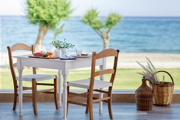 Amada Colossos Resort