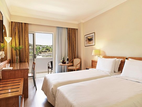 Esperides Beach - Wohnbeispiel Doppelzimmer Landblick (Zimmercodierung DBL)