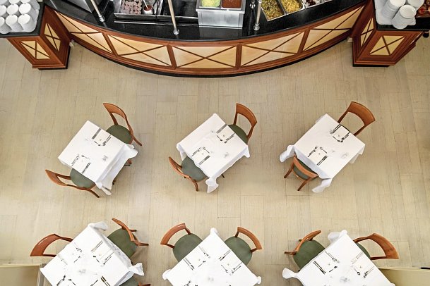 Canvas by Mitsis Petit Palais