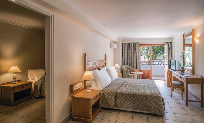 Canvas by Mitsis Petit Palais - Wohnbeispiel Familienzimmer