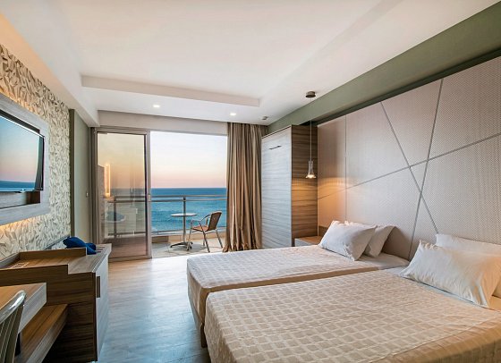 Pegasos Deluxe Beach Hotel - Wohnbeispiel Doppelzimmer Superior Meerblick (Zimmercodierung DSM)