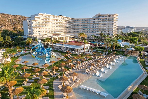 Pegasos Deluxe Beach Hotel