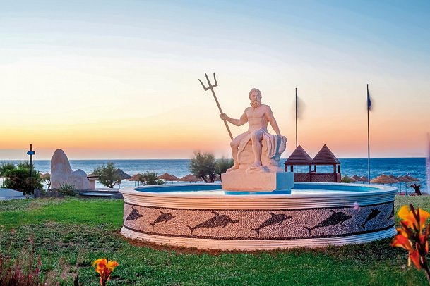 Pegasos Deluxe Beach Hotel