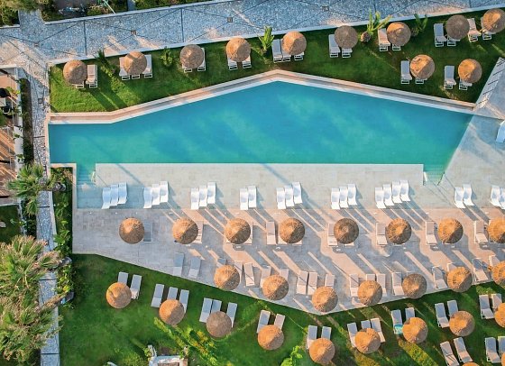 Pegasos Deluxe Beach Hotel