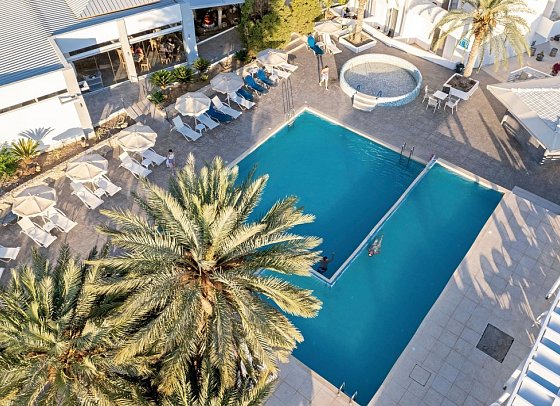 Pefkos Breeze Family Resort & Spa