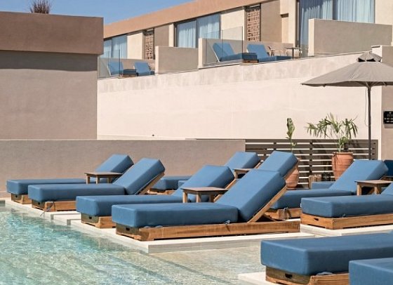 Este Elegant Suites & Villas