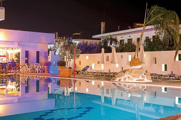 Tinas Plus Hotel