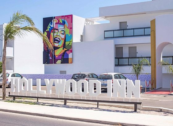 Hollywood Inn