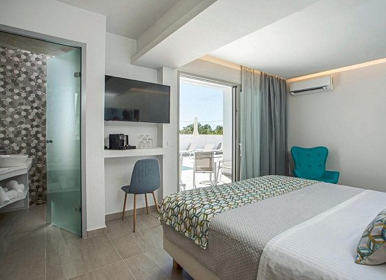 Hollywood Inn - Wohnbeispiel Doppelzimmer Deluxe Swim-Up (Zimmercodierung DDQ)