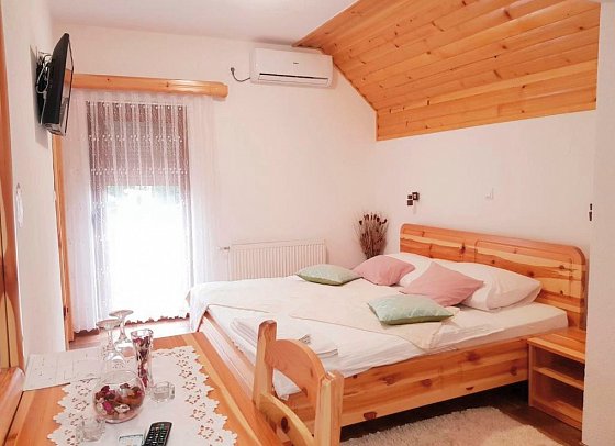 Plitvice Green Valley - Wohnbeispiel Doppelzimmer Balkon (Zimmercodierung DB1)