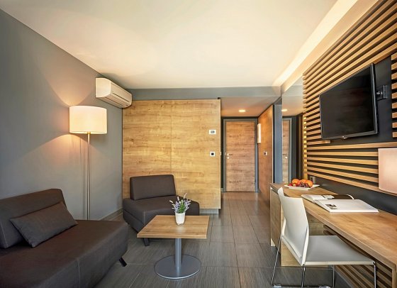 San Marino Resort Plaza Hotel - Wohnbeispiel Suite 2 plus 3 (Zimmercodierung JBG)