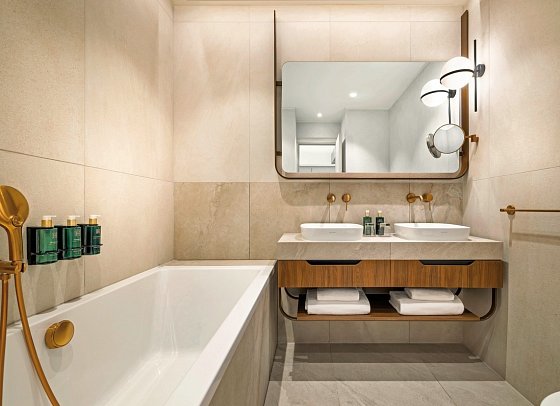 Arba Resort Valamar Collection - Beispiel Bad V level Suite für 2 plus 2 (Zimmercodierung WB1)